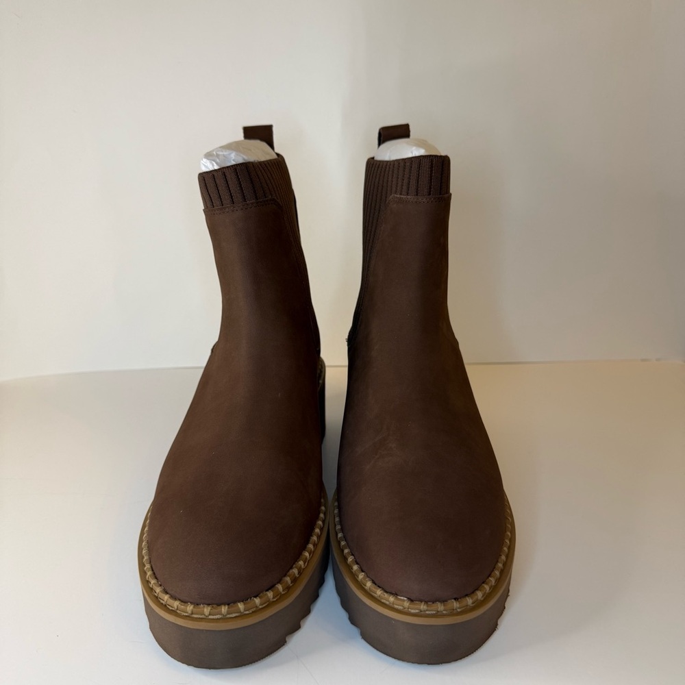 TOMS Millie Chelsea Platform Boots Oak Brown Nubuck Leather Womens 10 NWT